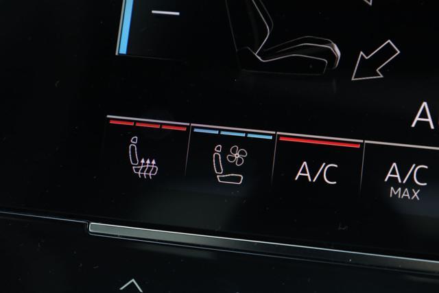 AUDI RS6 Avant 4.0 TFSI V8 quattro tiptronic