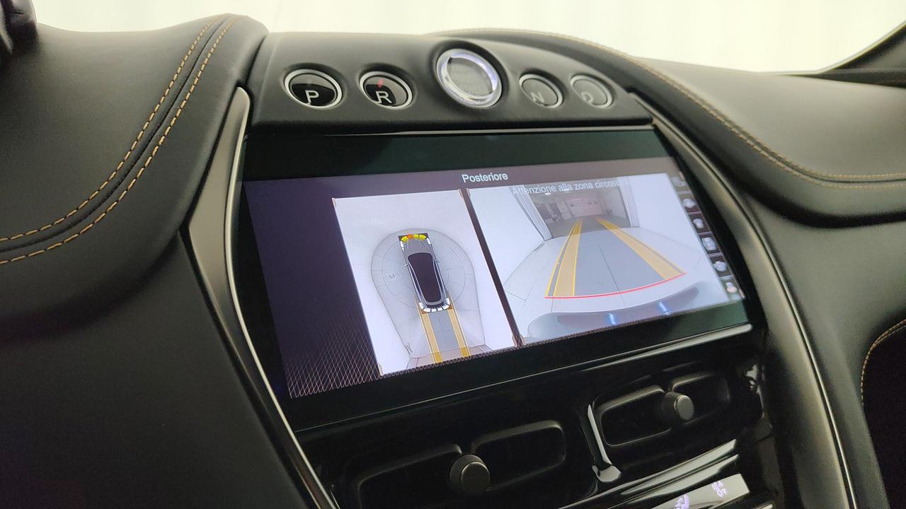 ASTON MARTIN DBX707 4.0 auto