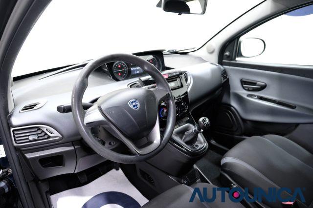 LANCIA Ypsilon 1.2 69 CV 5 PORTE SILVER NEOPATENTATI