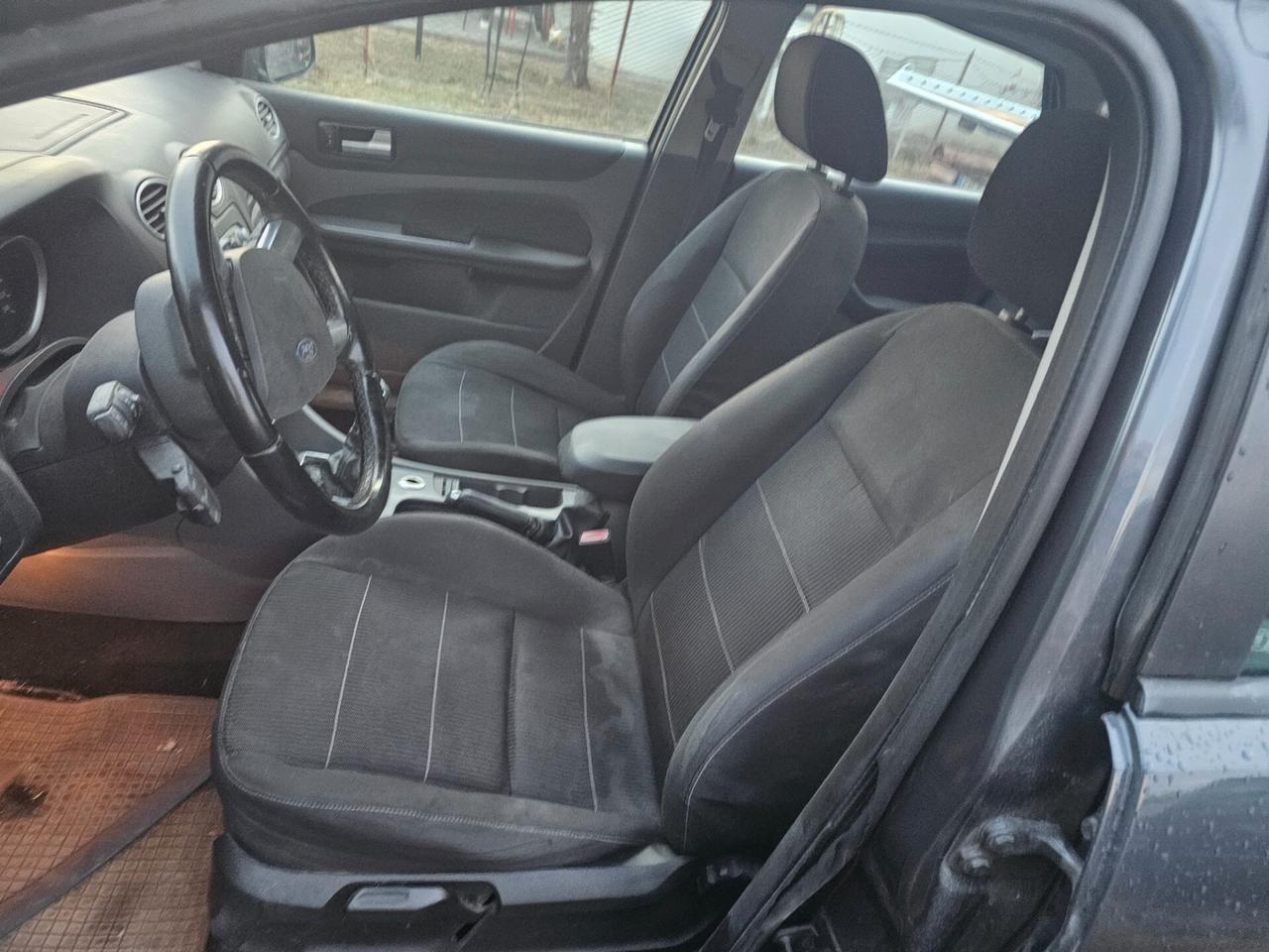 Ford Focus 1.6 TDCi (90CV) NAVIGATORE RETROCAMERA