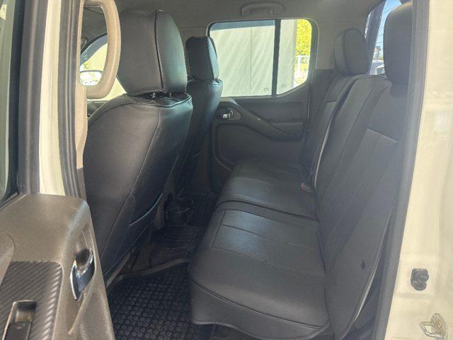 NISSAN Navara 2.5 dCi 4 porte Double Cab LE gancio traino