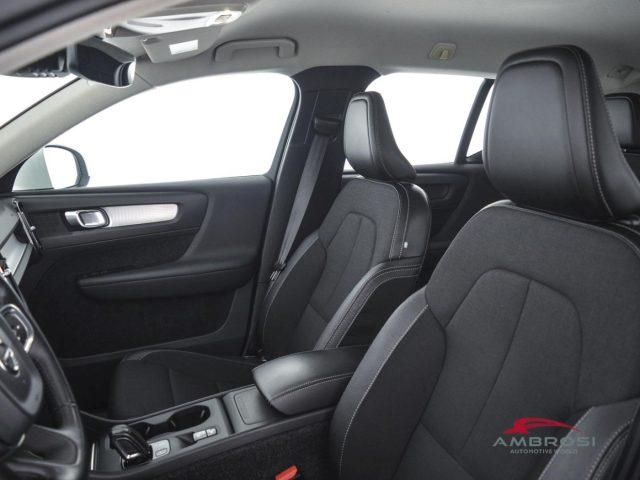 VOLVO XC40 D3 AWD Geartronic Momentum
