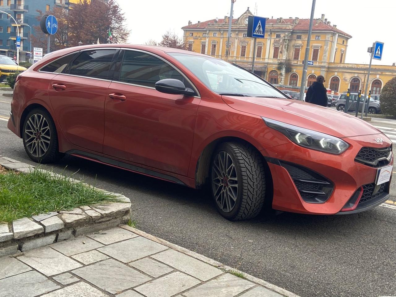 Kia ProCeed 1.6 T-GDI GT GT Line Plus