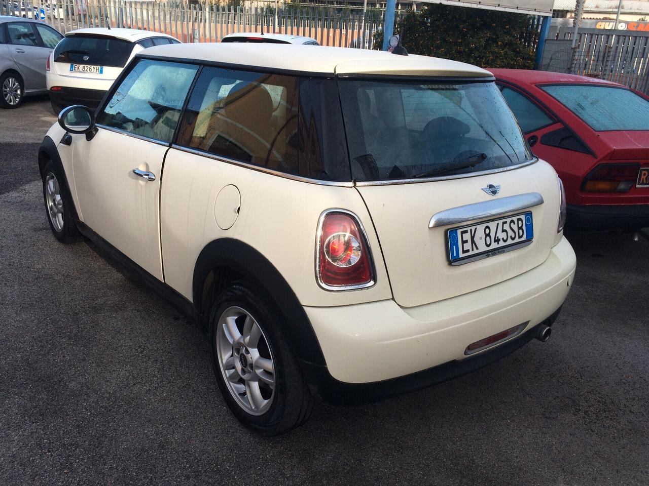 2011 Mini 1.6 16V One (55kW) per neopatentati tagliandata !!!