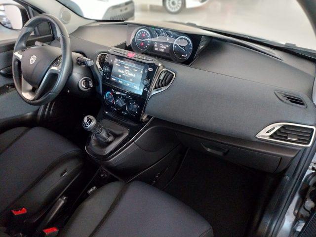LANCIA Ypsilon 1.0 FireFly 5 porte S&S Hybrid Ecochic Gold