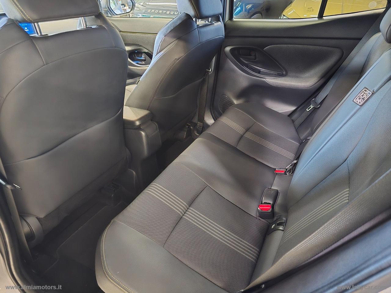 TOYOTA Yaris Cross 1.5 Hybrid 5p. E-CVT Advent.