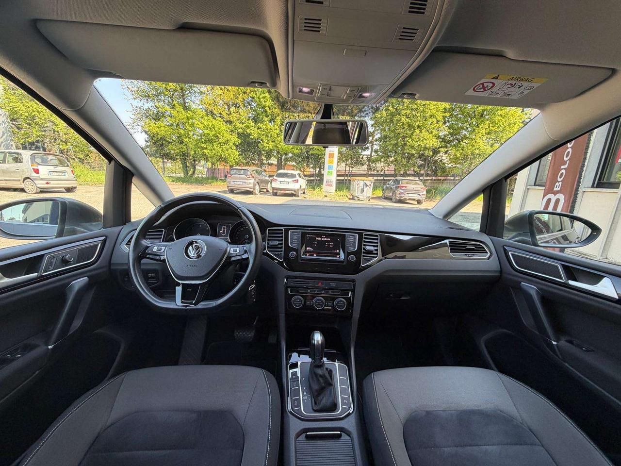 Volkswagen Golf HIGHLINE 110 CV DSG