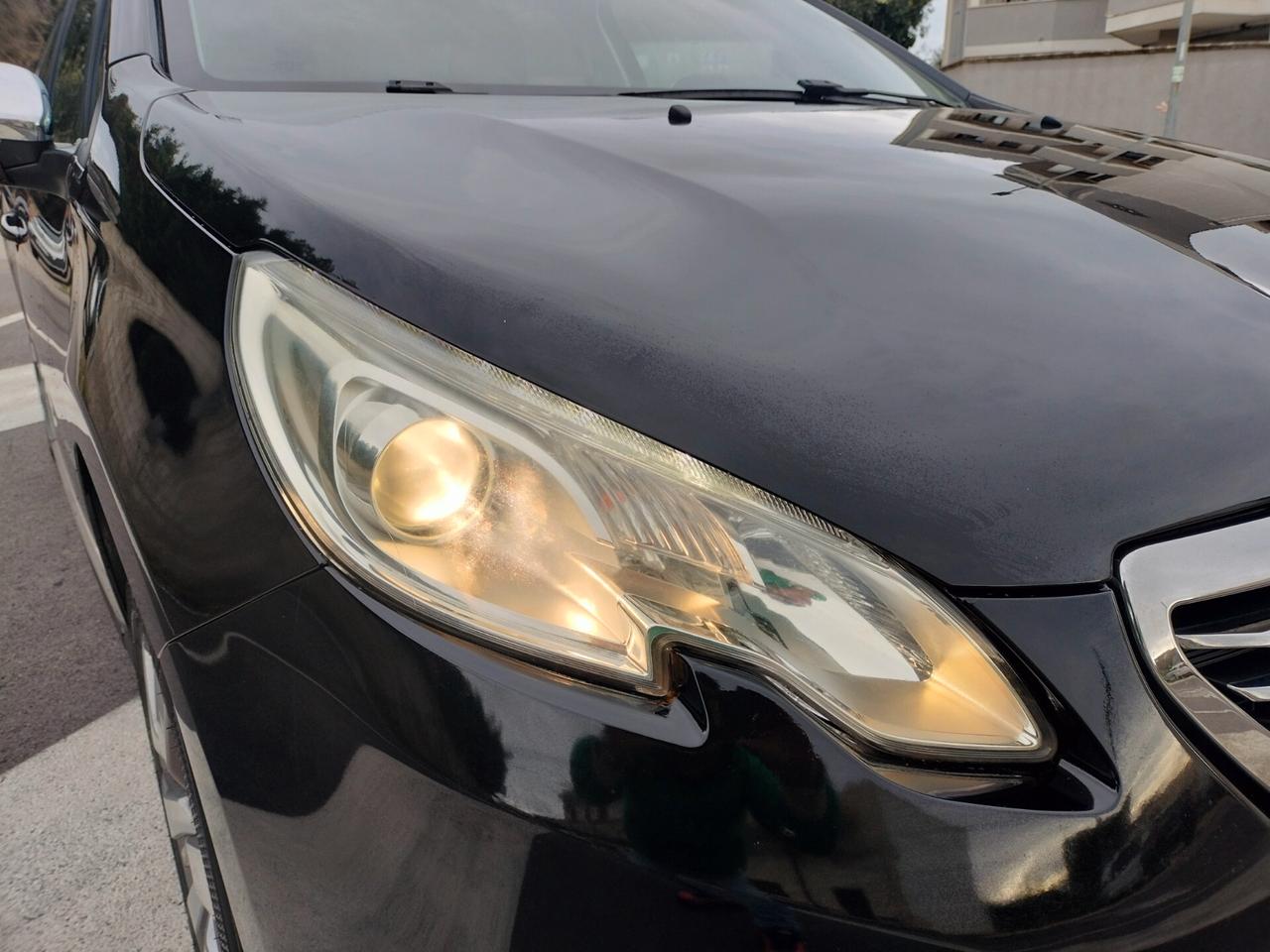 Peugeot 2008 1.6 e-HDi 92 CV Stop&Start Allure