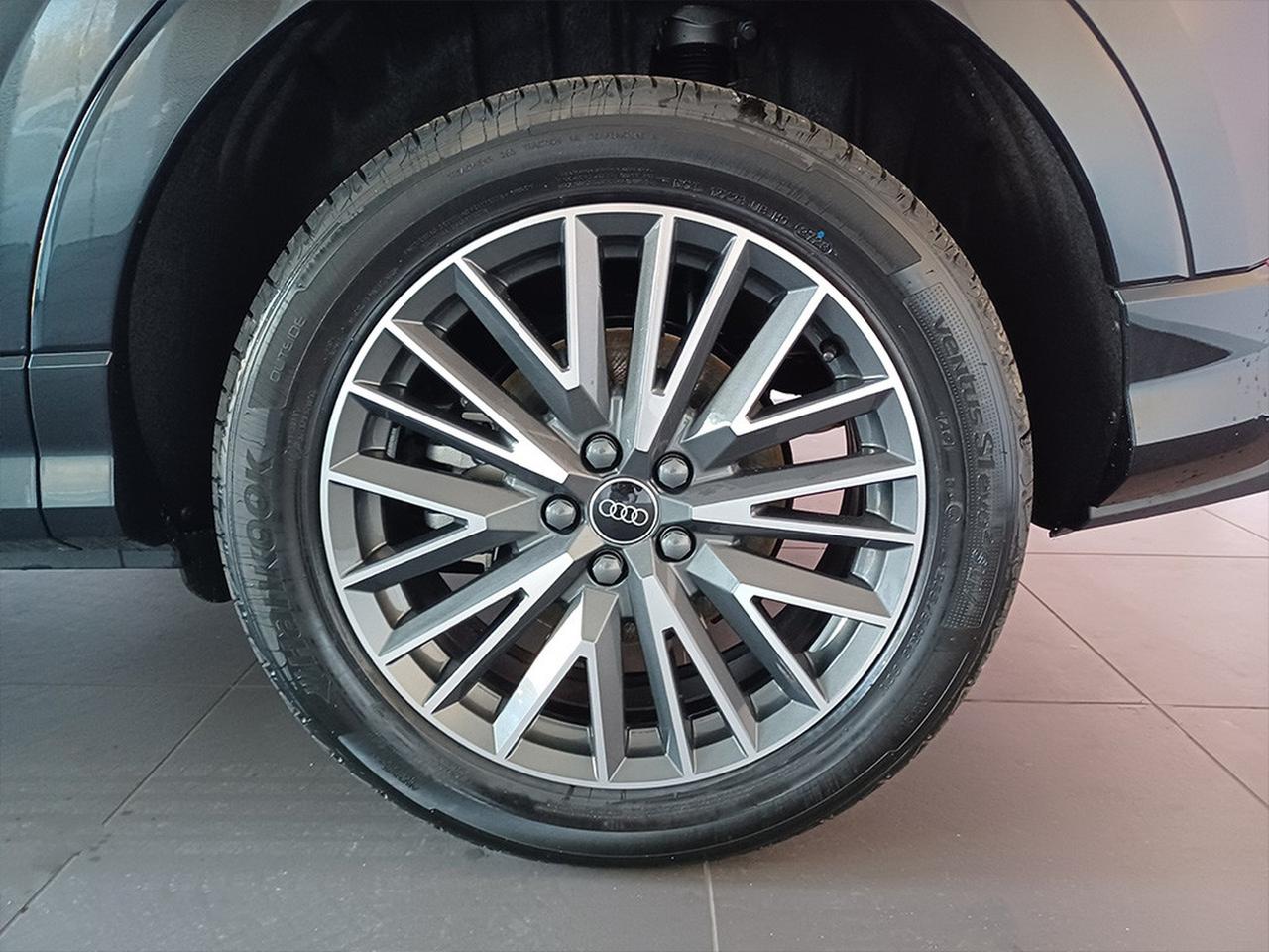 Audi Q3 45 1.4 tfsi e s line edition s-tronic