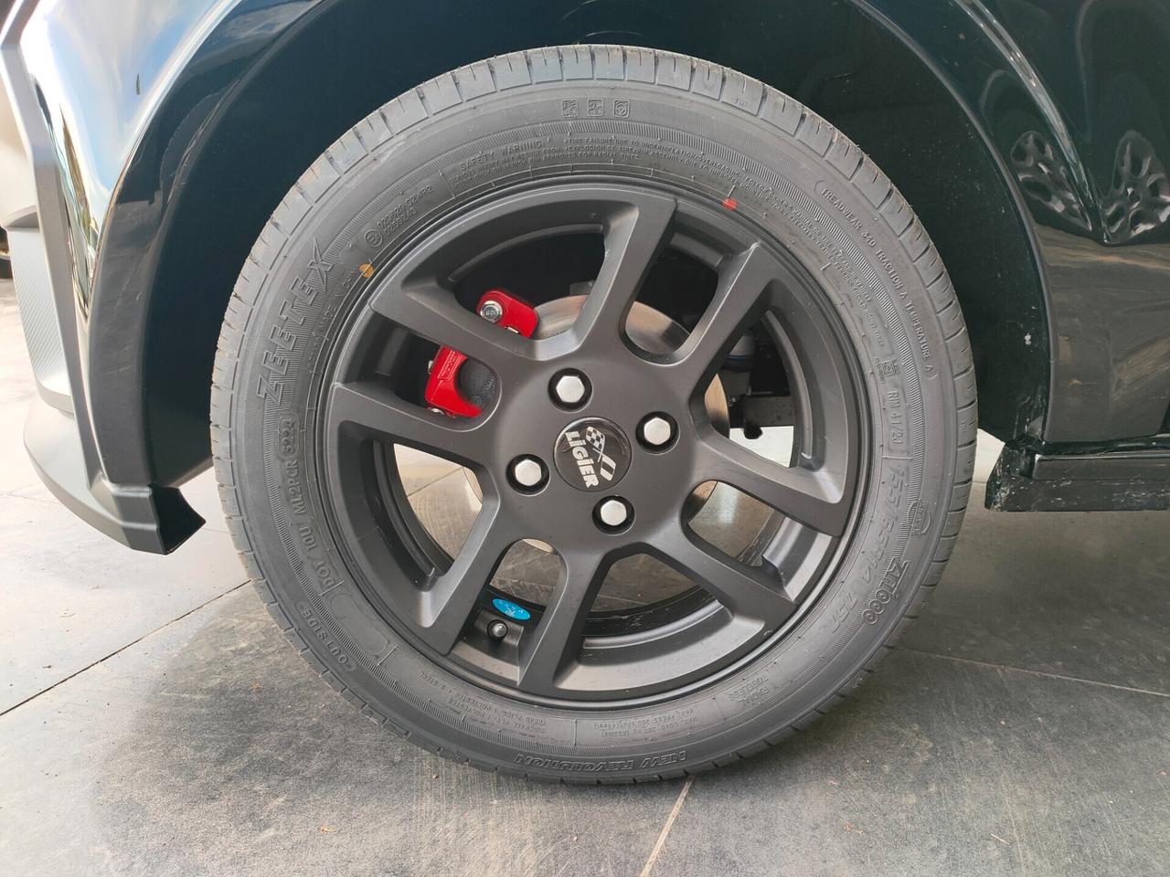 Ligier JS 50 SELECT Diesel REVO D - Nero Intenso