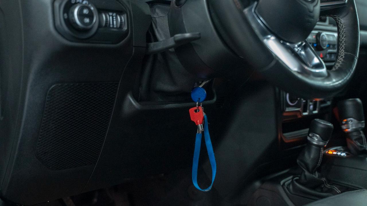 Jeep Wrangler UNLIMITED 2.2 MJT II SAHARA AUTO 200 CV XENO NAVI