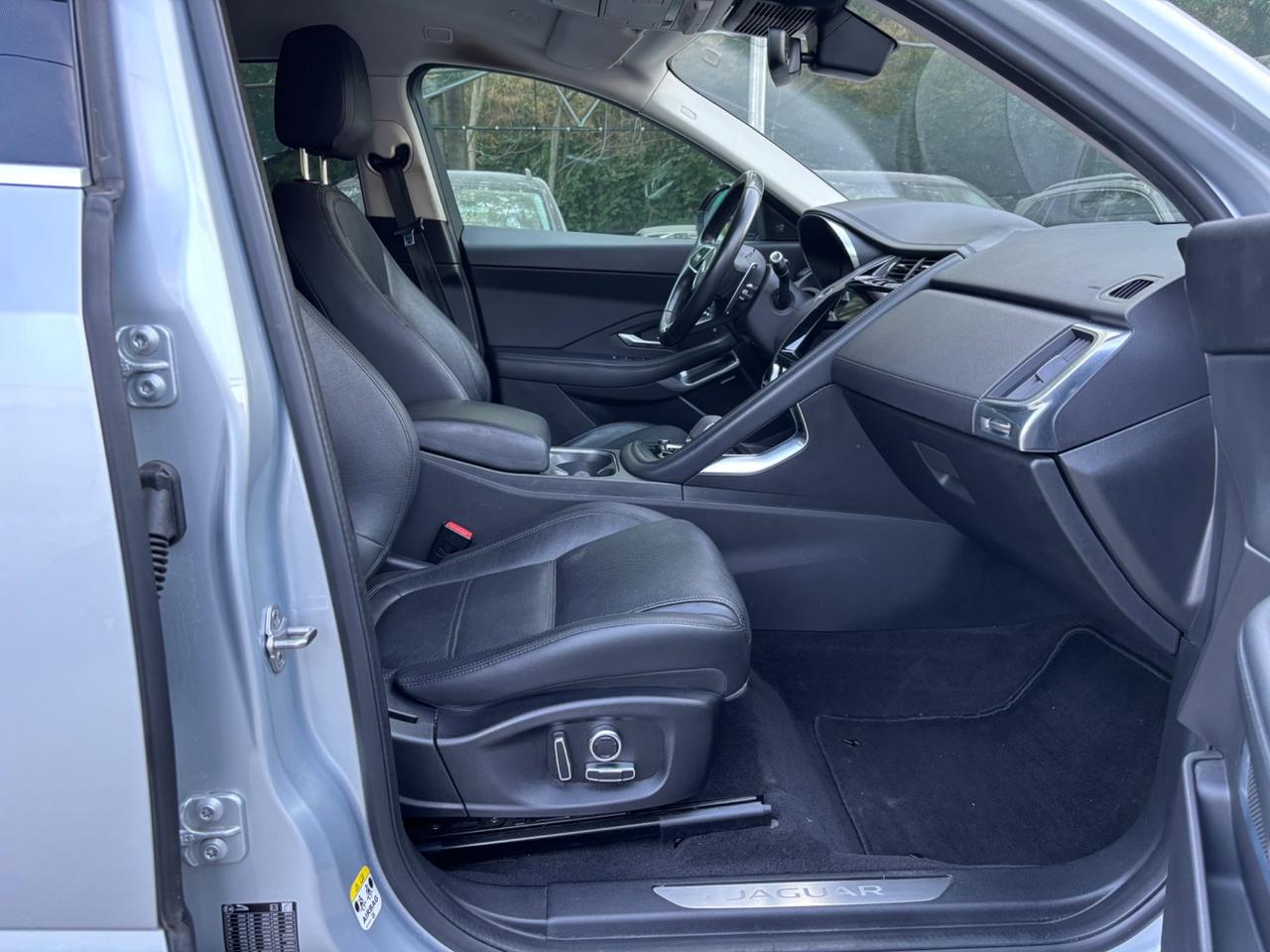 Jaguar E-Pace 2.0D I4 204 CV AWD Auto R-Dynamic HSE