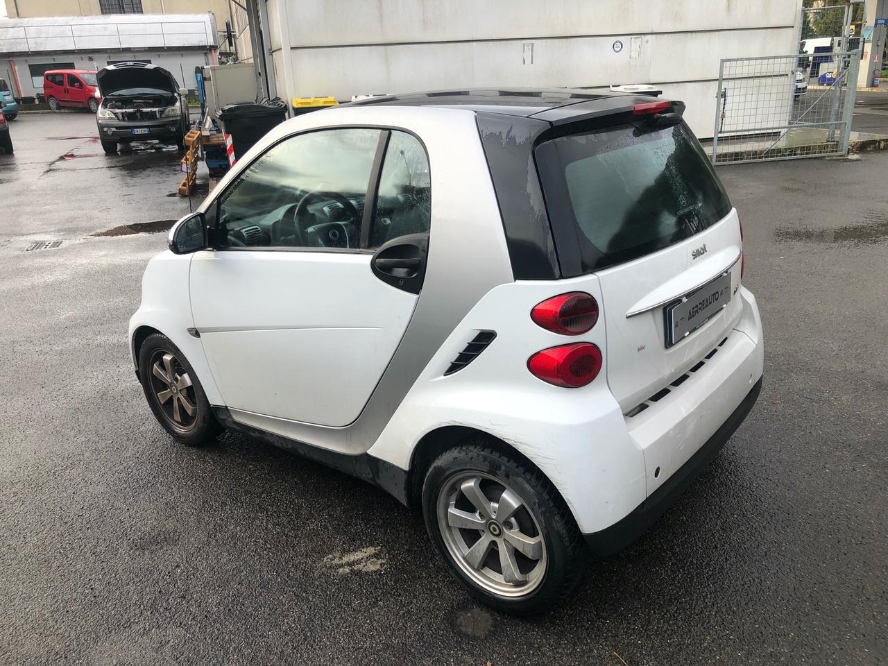 Smart ForTwo 1000 52 kW MHD coupé passion