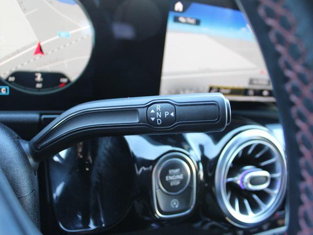 MERCEDES-BENZ GLA 200 d Automatic Premium