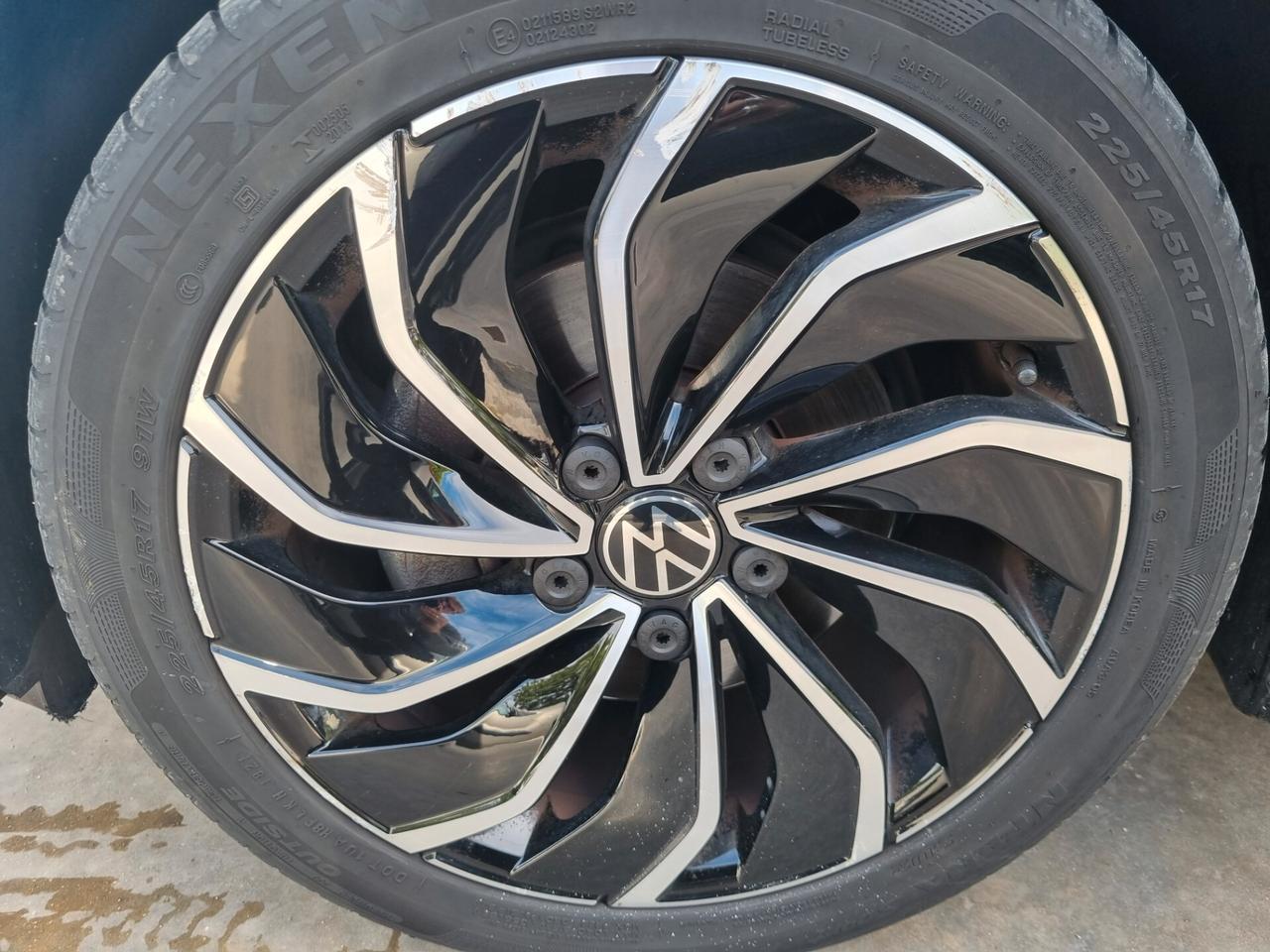 Volkswagen Golf 1.0 eTSI EVO DSG Life