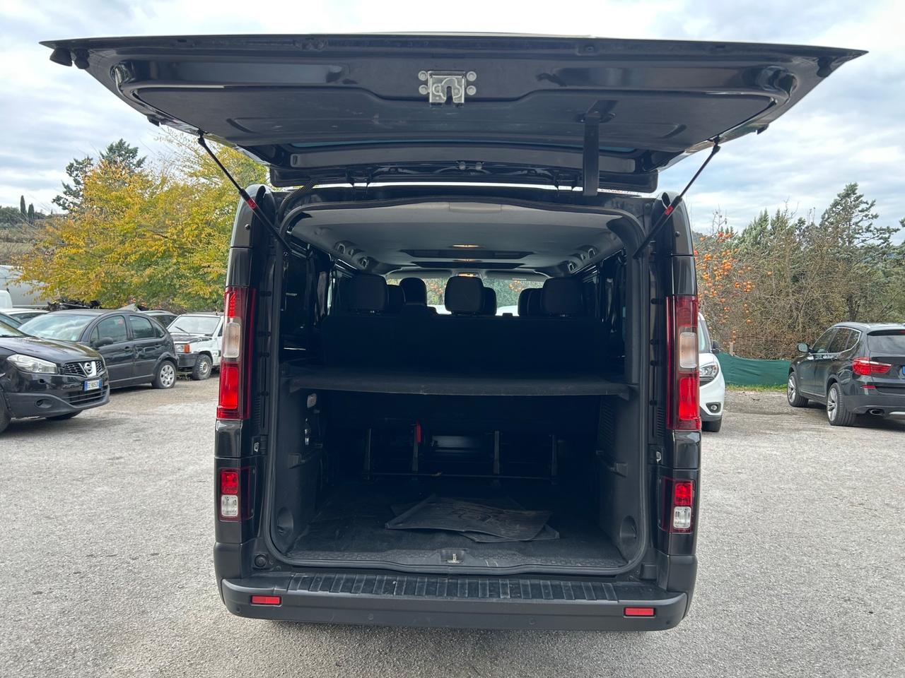 Renault Trafic T27 1.6 dCi 120CV 9 Posti Extralong Euro6