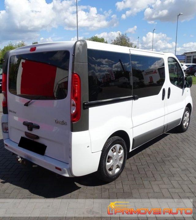 RENAULT Trafic T27 2.0 dCi/90