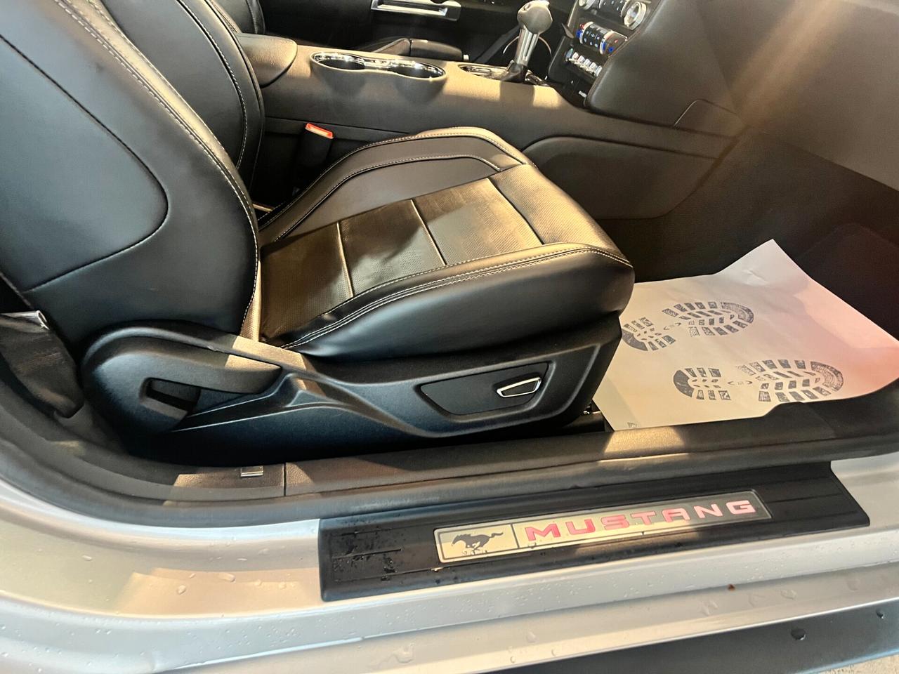 Ford Mustang Fastback 5.0 V8 TiVCT aut. GT