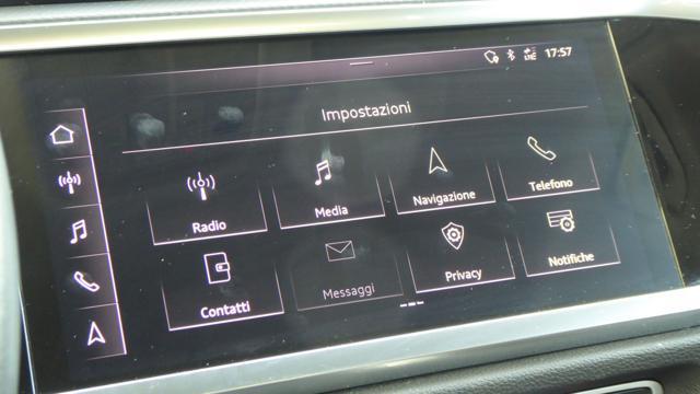 AUDI Q3 35 TFSI Business