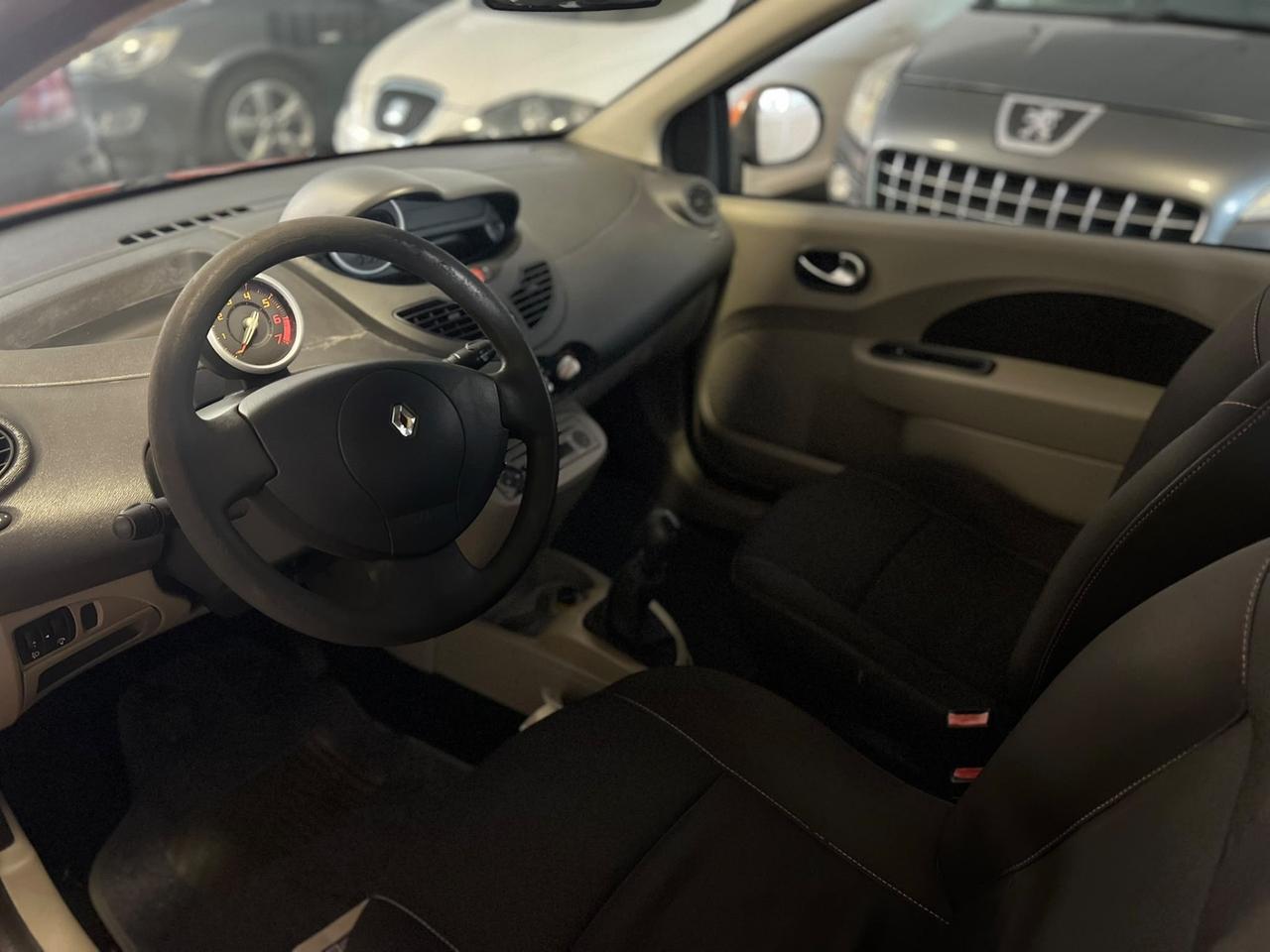 Renault Twingo 1.2 16V Initiale