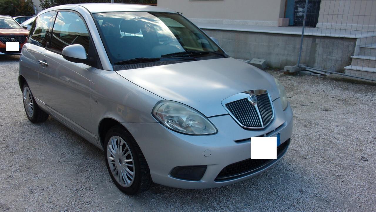 Lancia Ypsilon 1.2 New Oro