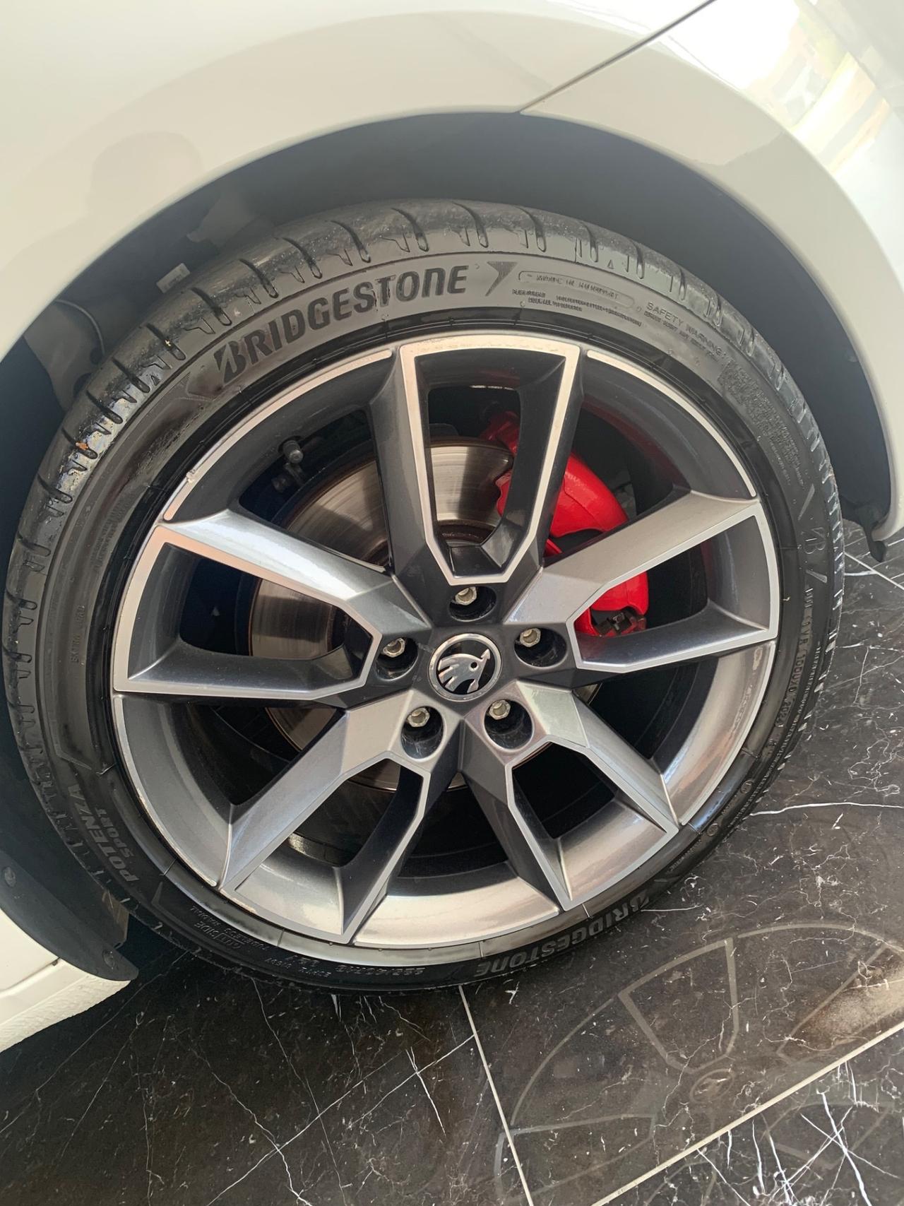 Skoda Octavia 2.0 TDI DSG Wagon RS
