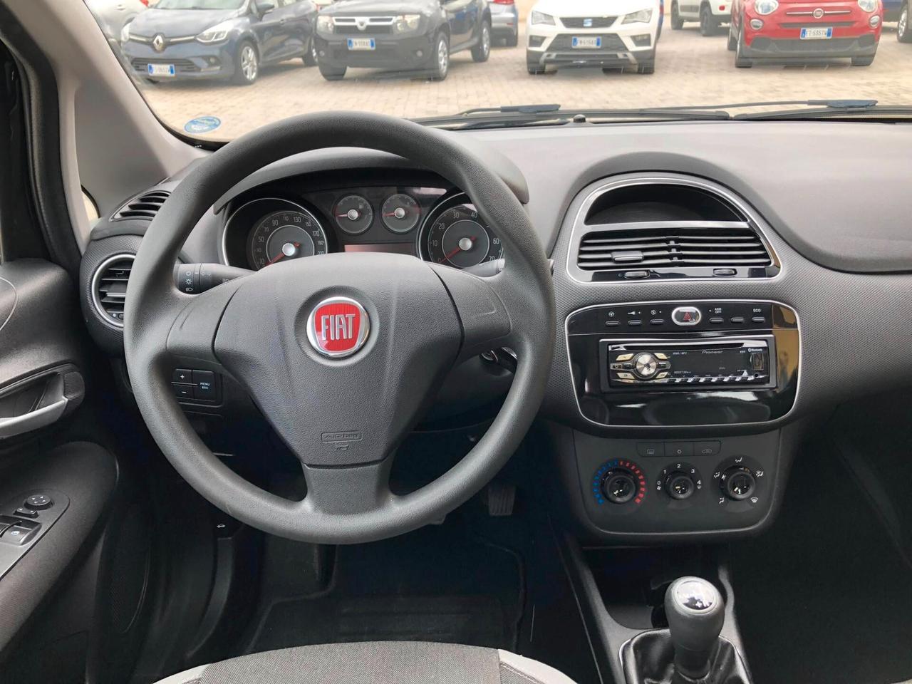 Fiat Punto 1.4 S&S 8V Dualogic 2012