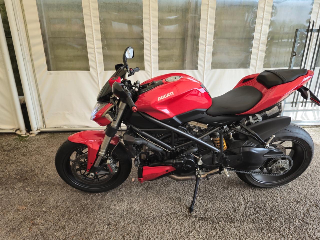 Ducati Streetfighter v2 110 KW 2010