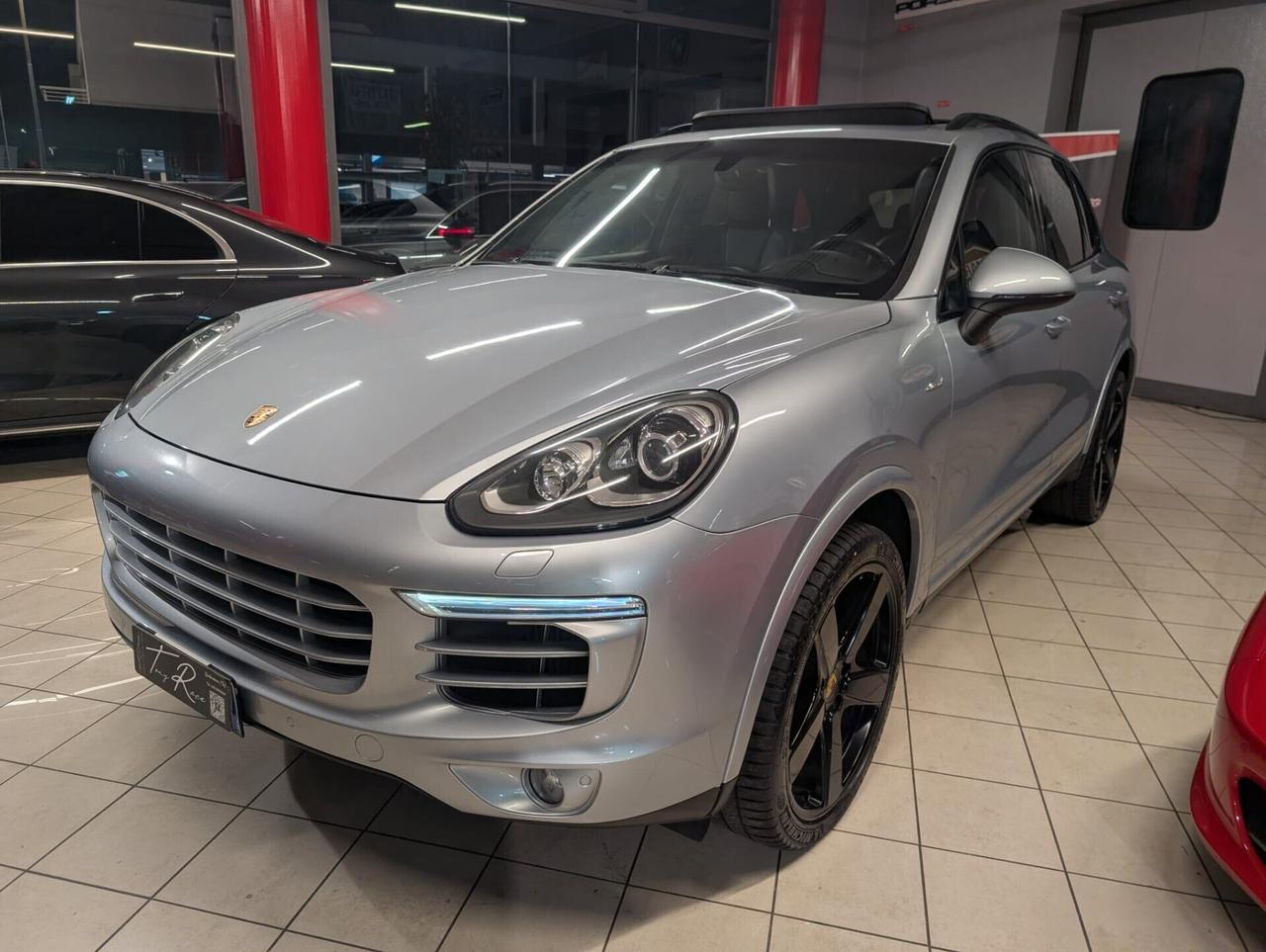 Porsche Cayenne 3.0 Diesel TETTO FINANZIABILE