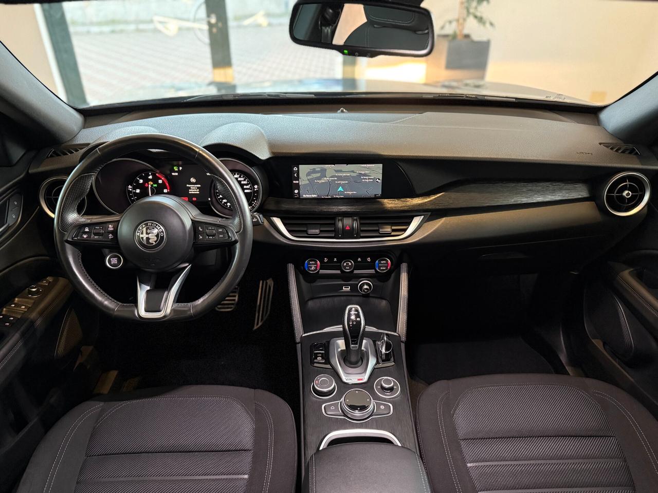 Alfa Romeo Stelvio 2.2 Turbodiesel 160 CV AT8 RWD Business