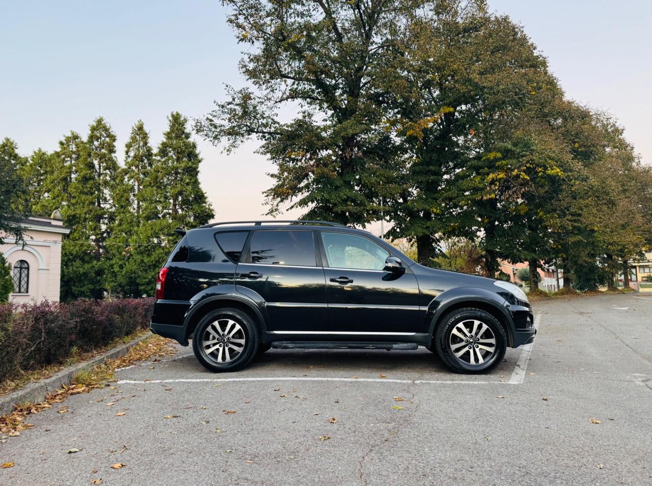 Ssangyong Rexton W 2.0 Xdi 4WD A/T Top 7 Posti