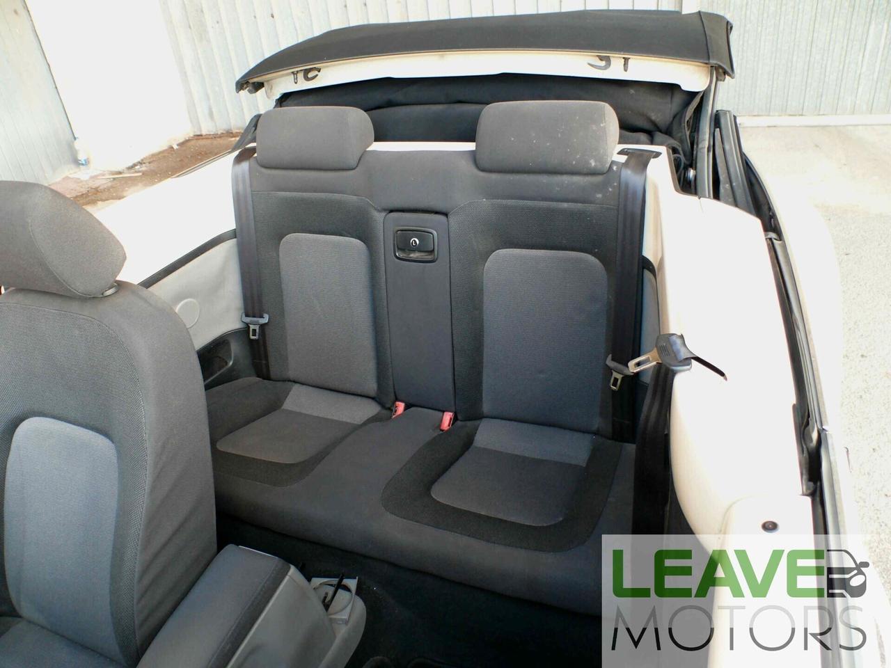 Volkswagen New Beetle 1.6 Cabrio (M1397)