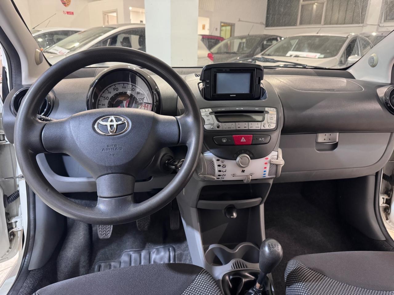 Toyota Aygo 1.0 12V VVT-i 5 porte Sol Connect