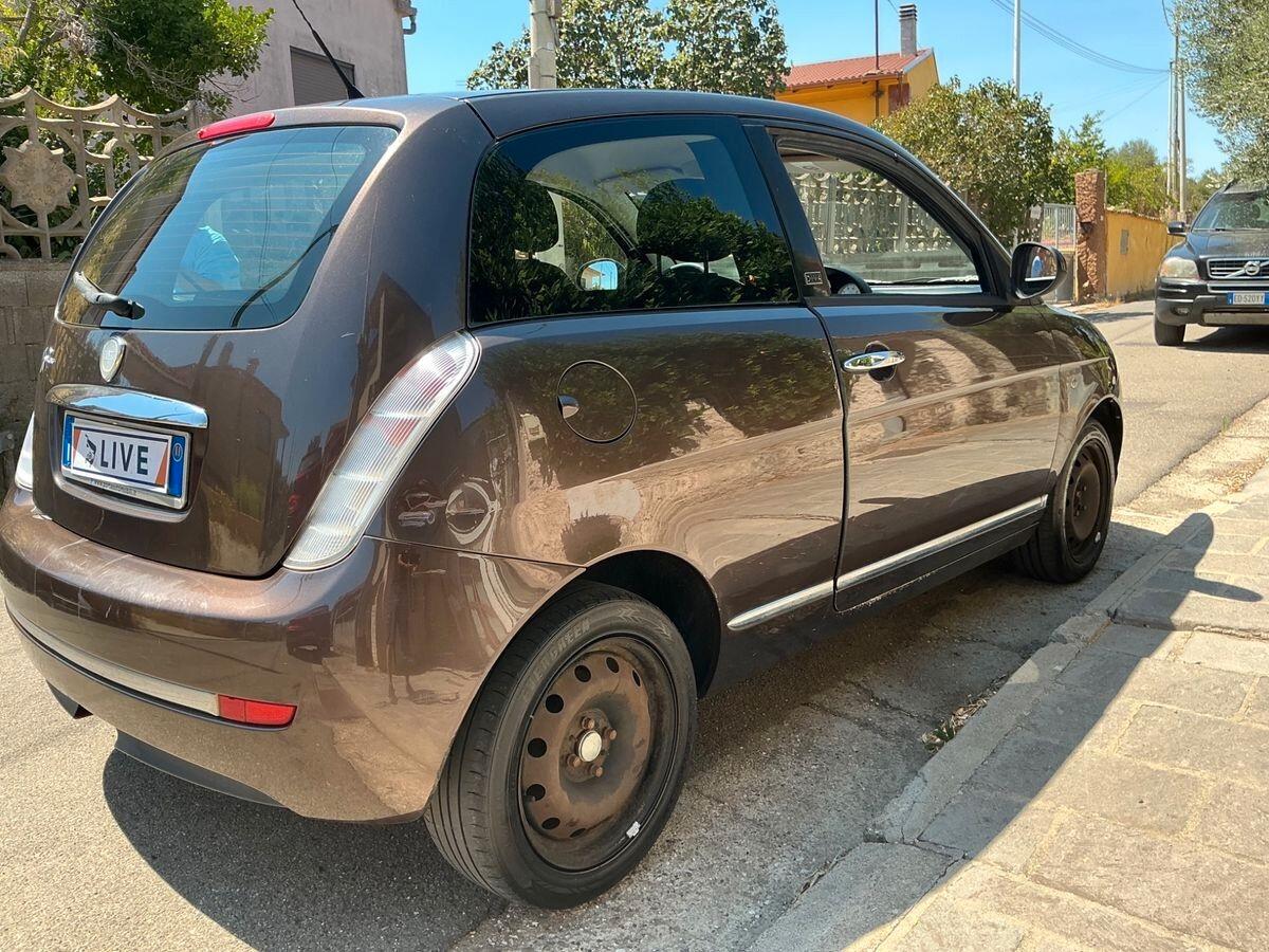 Lancia Ypsilon 1.2 69 CV Diva