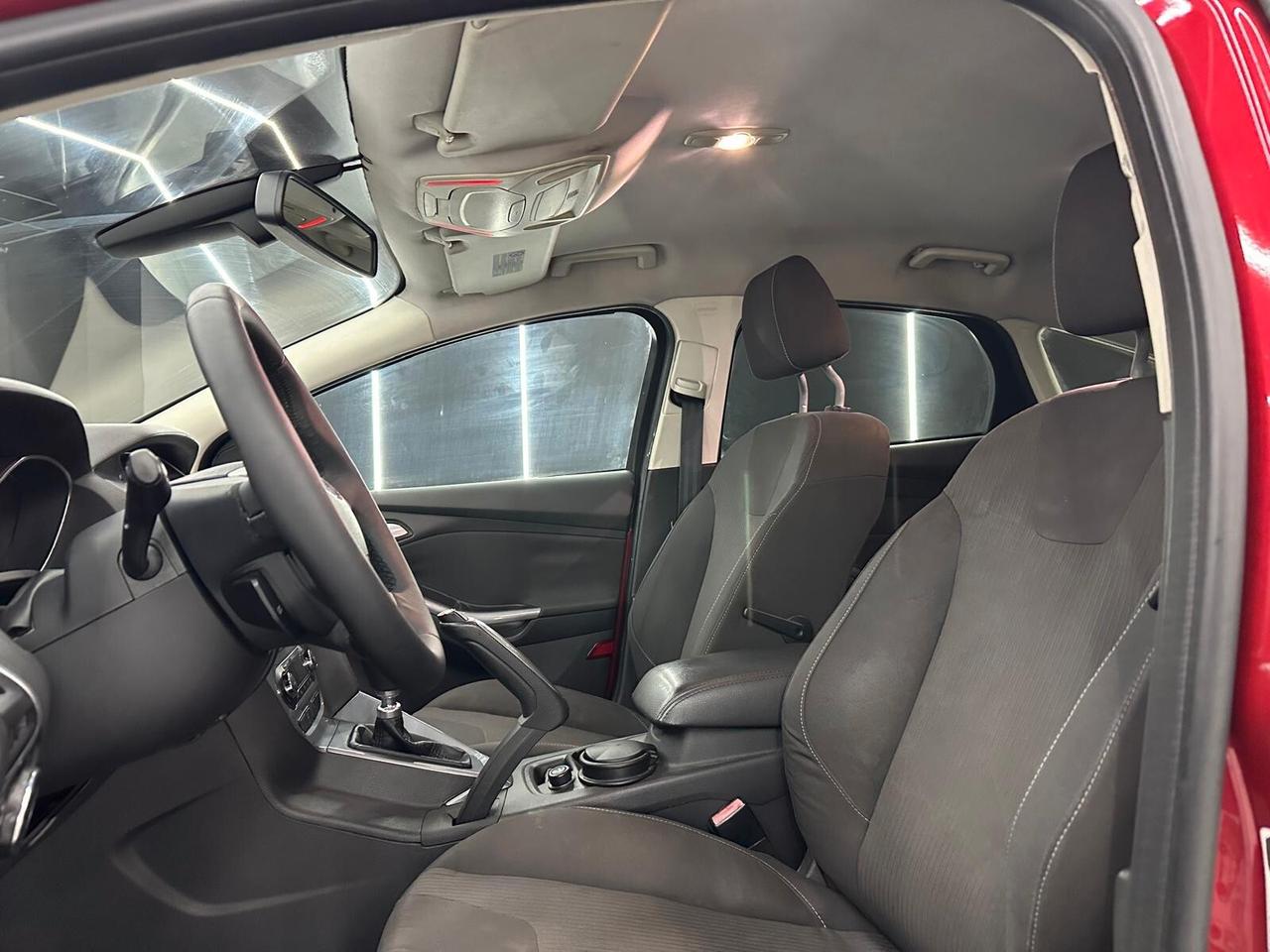 Ford Focus 5p 1.8 tdci Titanium *MOTORE REVISIONATO*