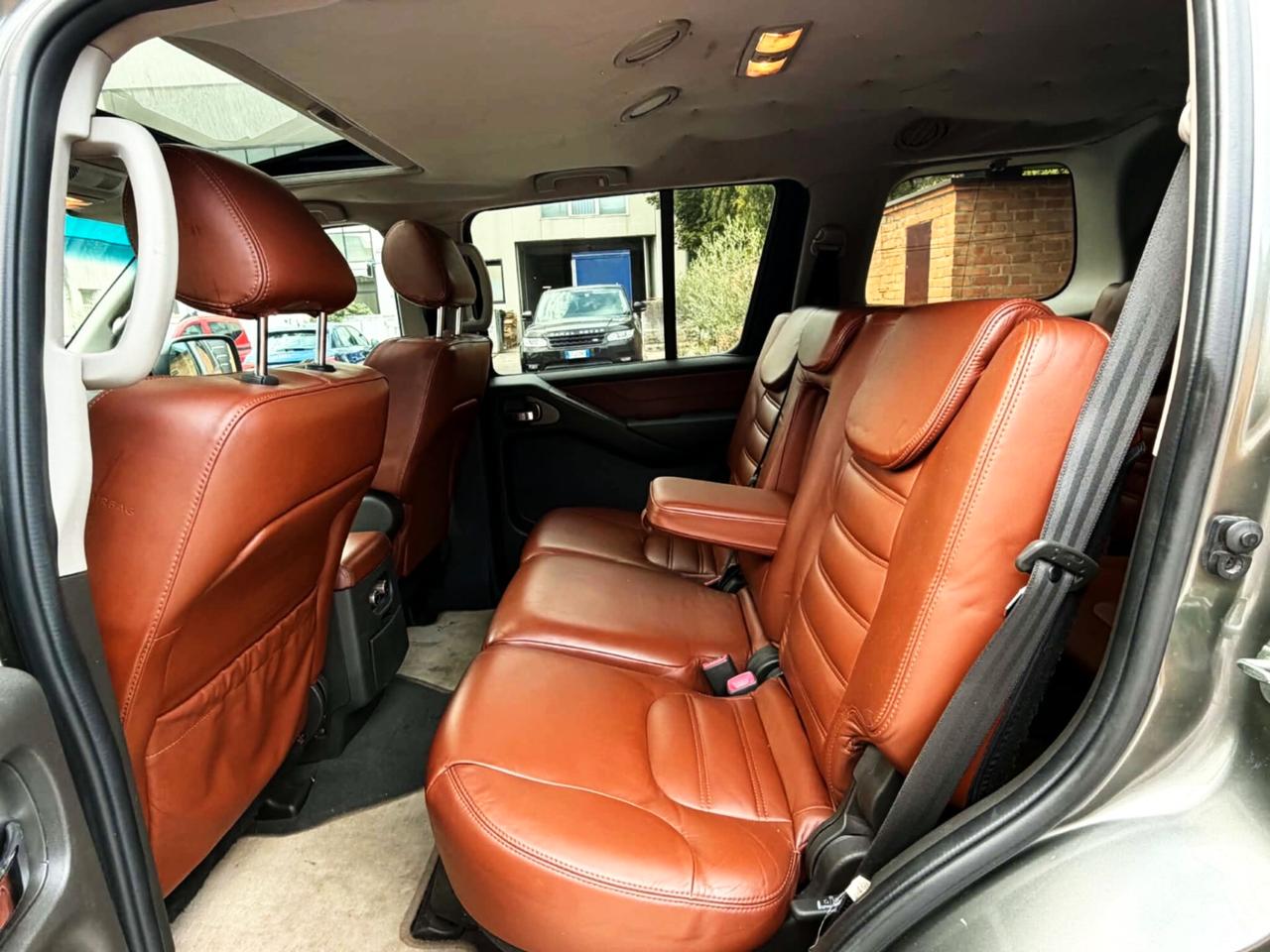 Nissan Pathfinder 2.5 dCi Platinum-7Posti-Navi,Pelle,Tetto-2010