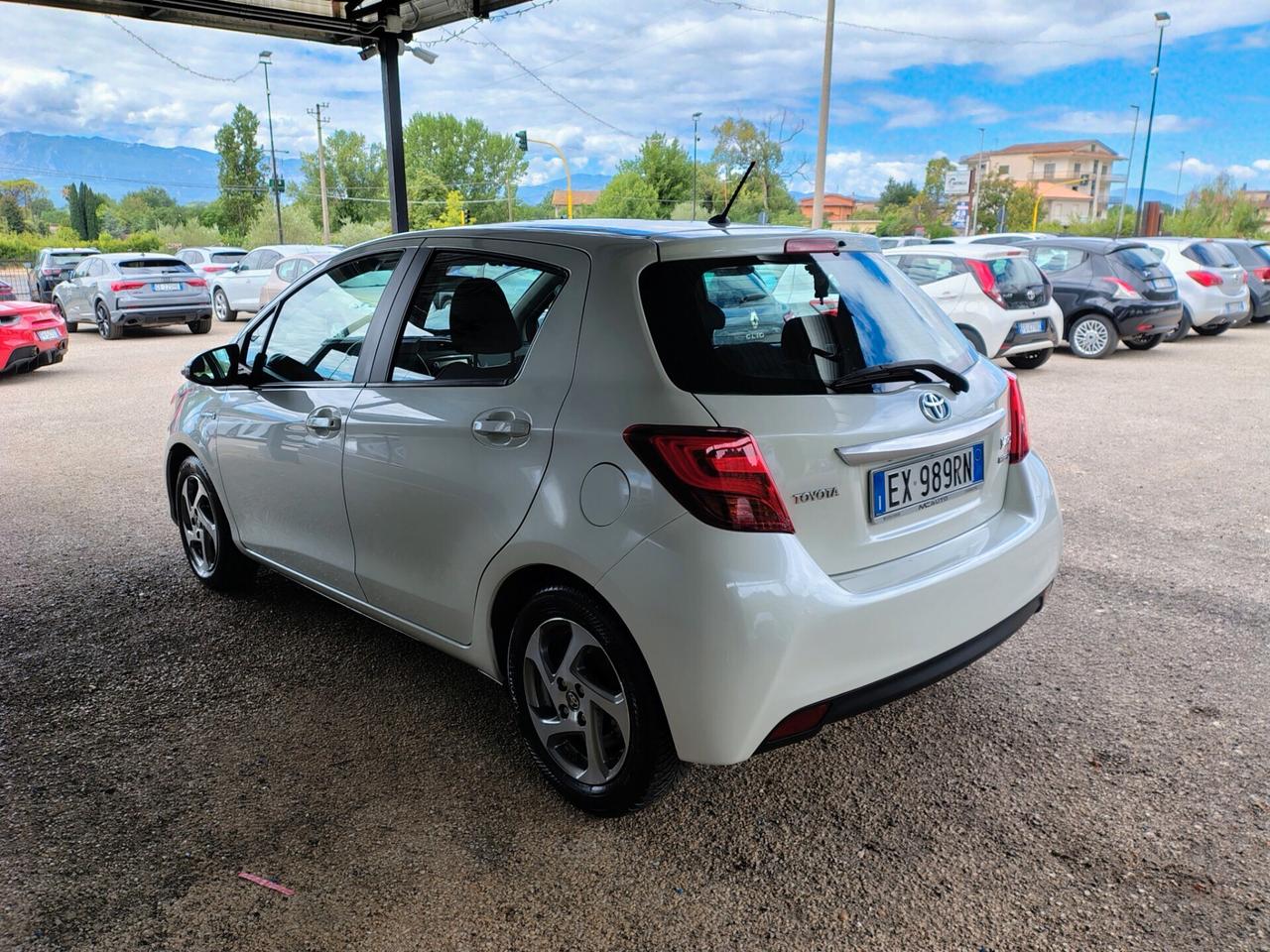 Toyota Yaris 1.5 Hybrid 5 porte Lounge