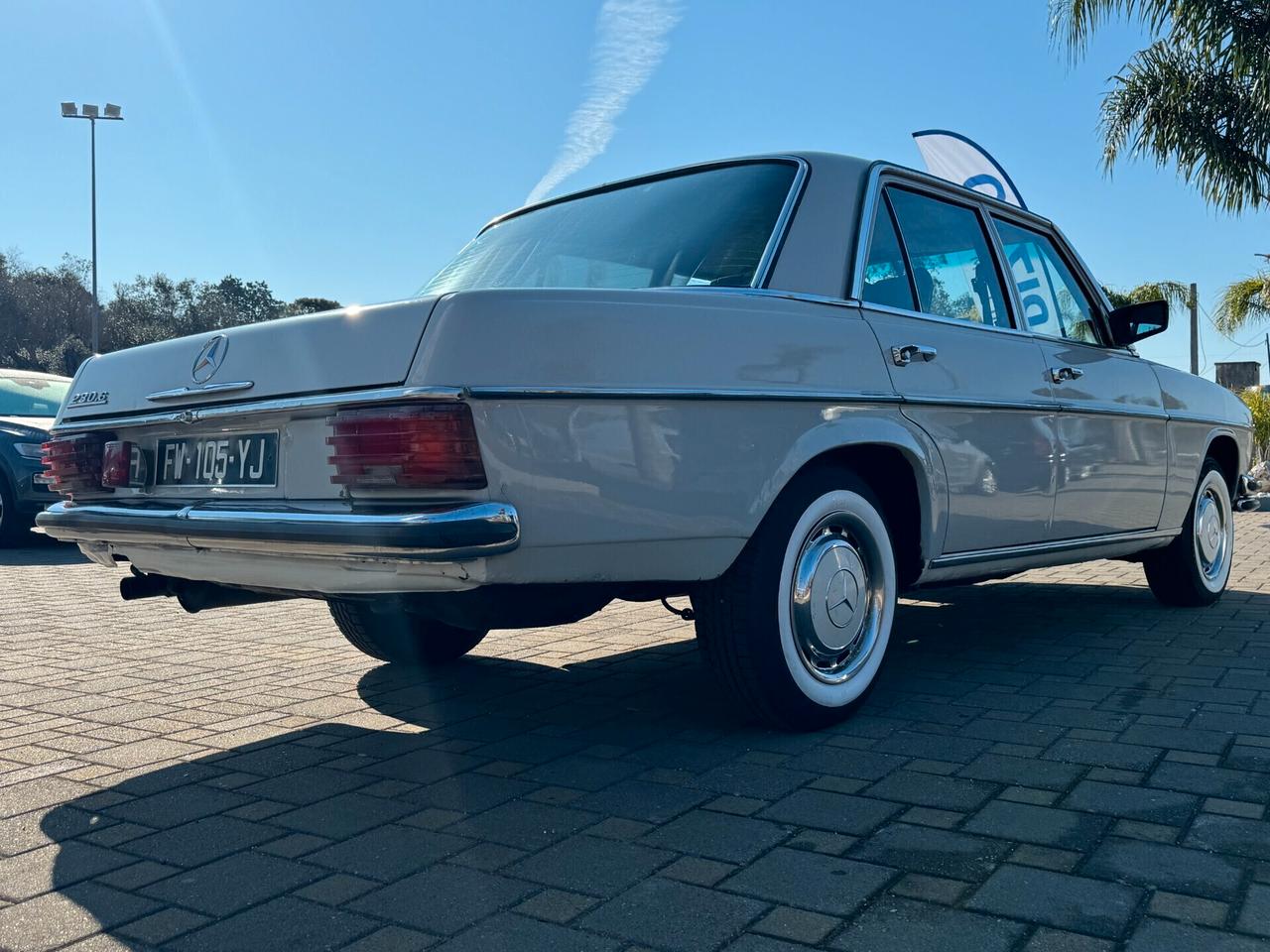 MERCEDES-BENZ 230 V6 AUTOMATICO 37000KM IN BUONO STATO