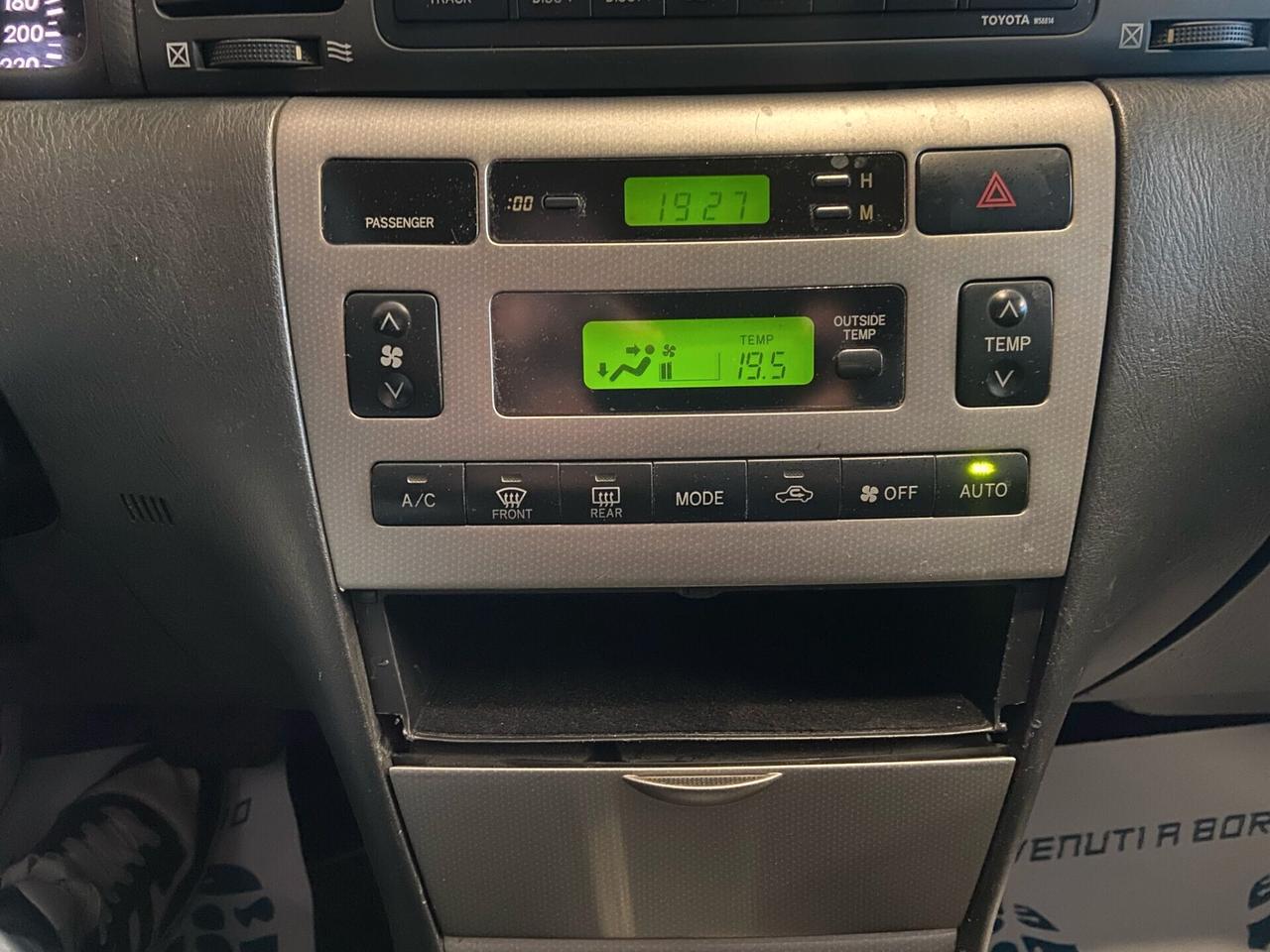 Toyota Corolla 1.4 D-4D M-MT 5 porte Sol ESP