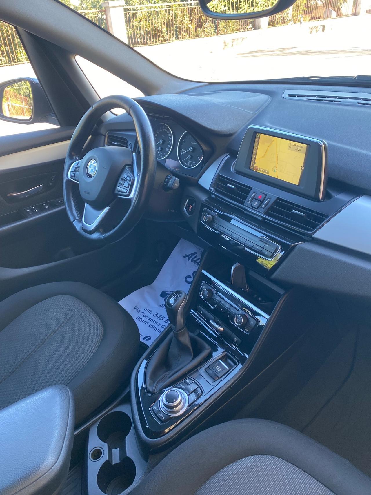 Bmw 216d Anno 2017 Full Navi Led Xeno