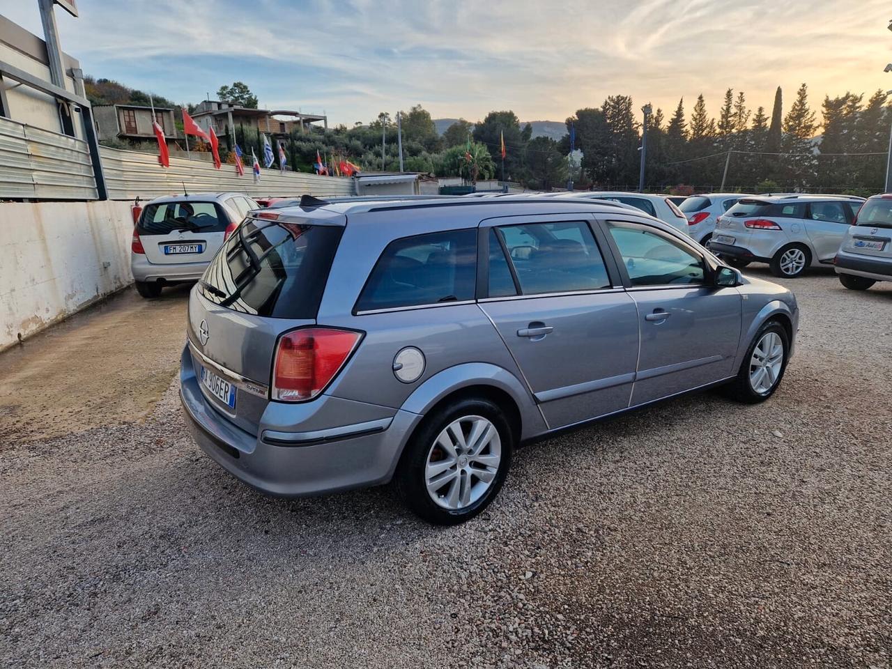 Opel Astra 1.9 16V CDTI 150CV Station Wagon Cosmo