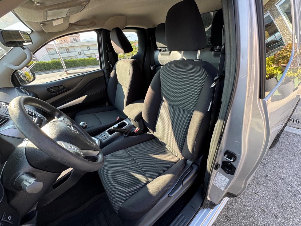 Nissan Navara 2.3 dCi 4WD King Cab, Pedana Scorrevole, hardtop