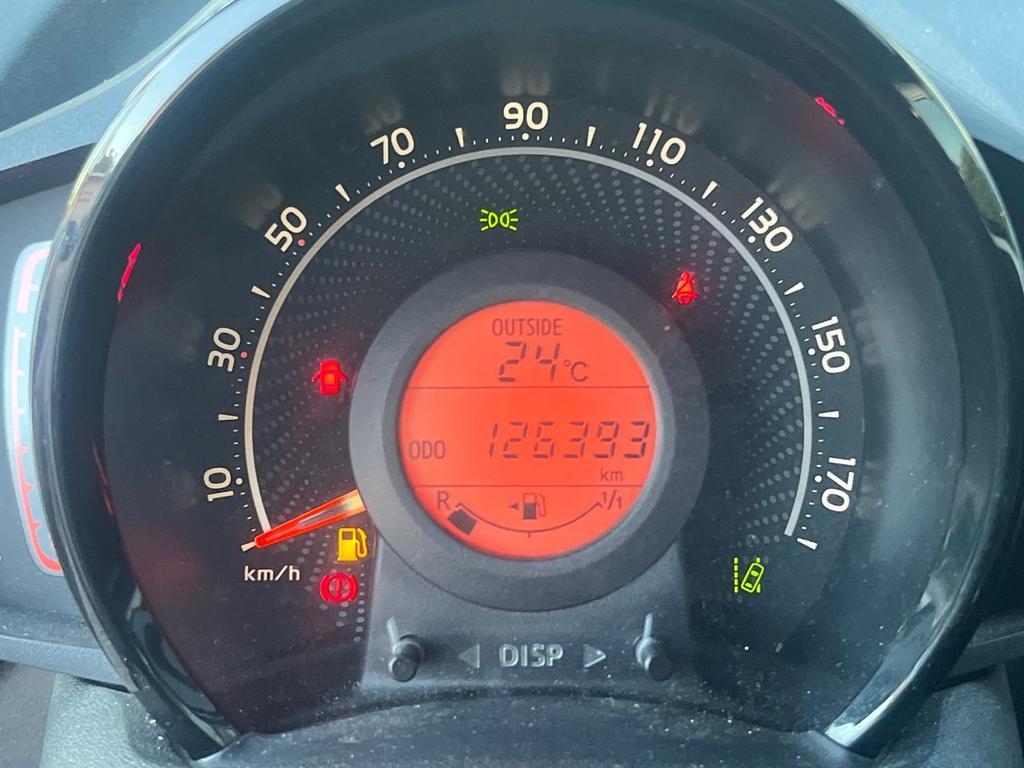 Toyota Aygo 1.0 x-play 5p