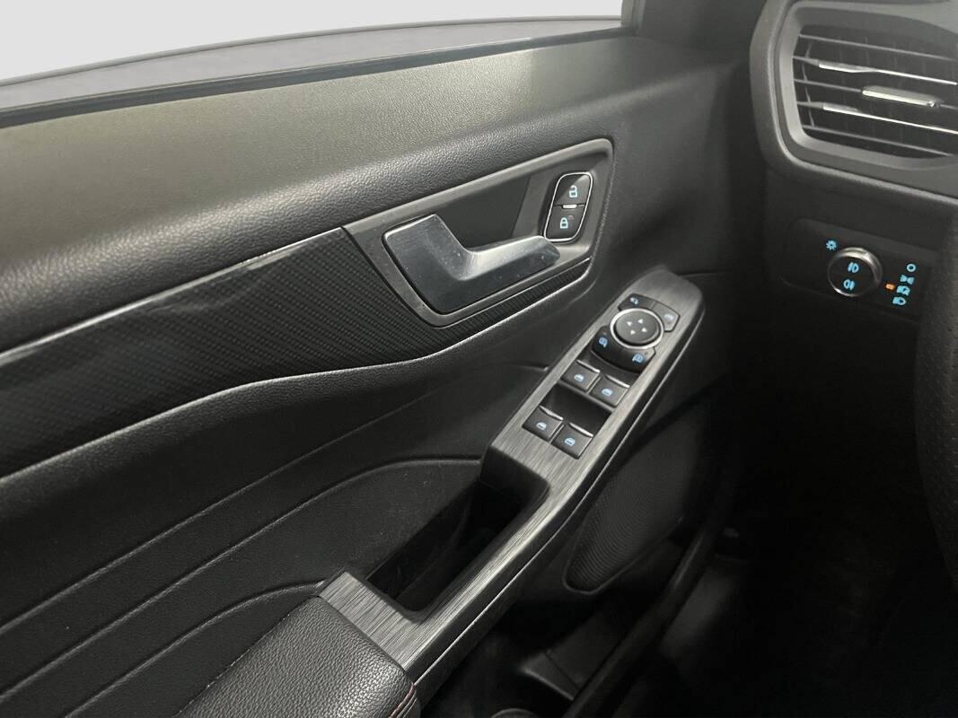 Ford Kuga 1.5 ecoblue 120cv ST-Line automatica 2022