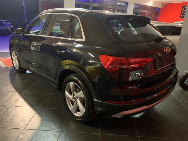 AUDI - Q3 - 35 TDI S tronic Business Advanced