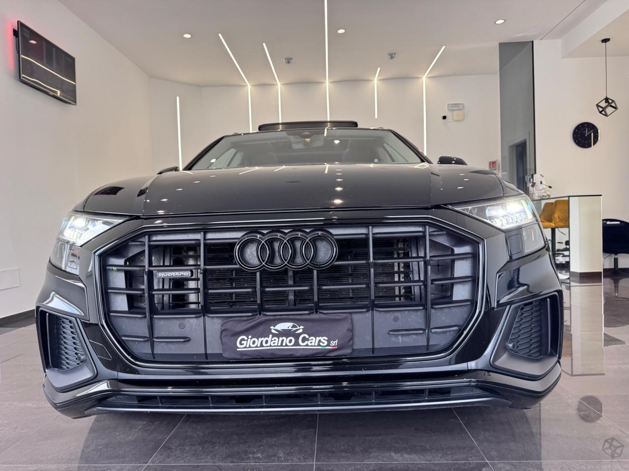 Audi Q8 50 TDI 286 CV quattro tiptronic s-line black edition tetto apribile