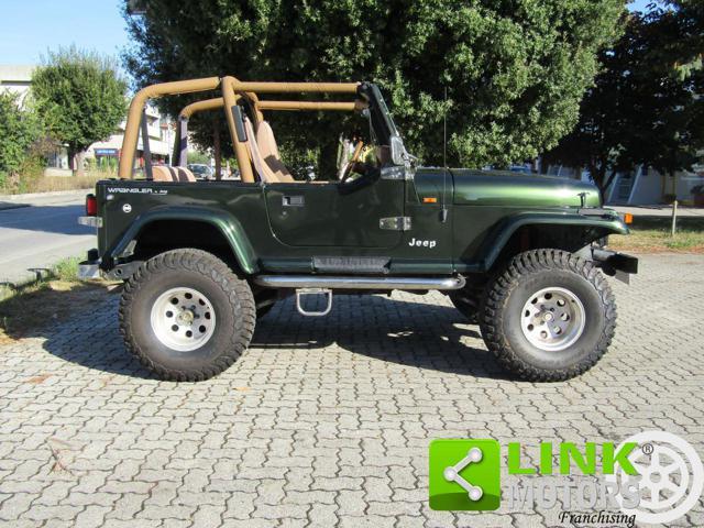 JEEP Wrangler 2.5 cat Soft top SAHARA EDITION