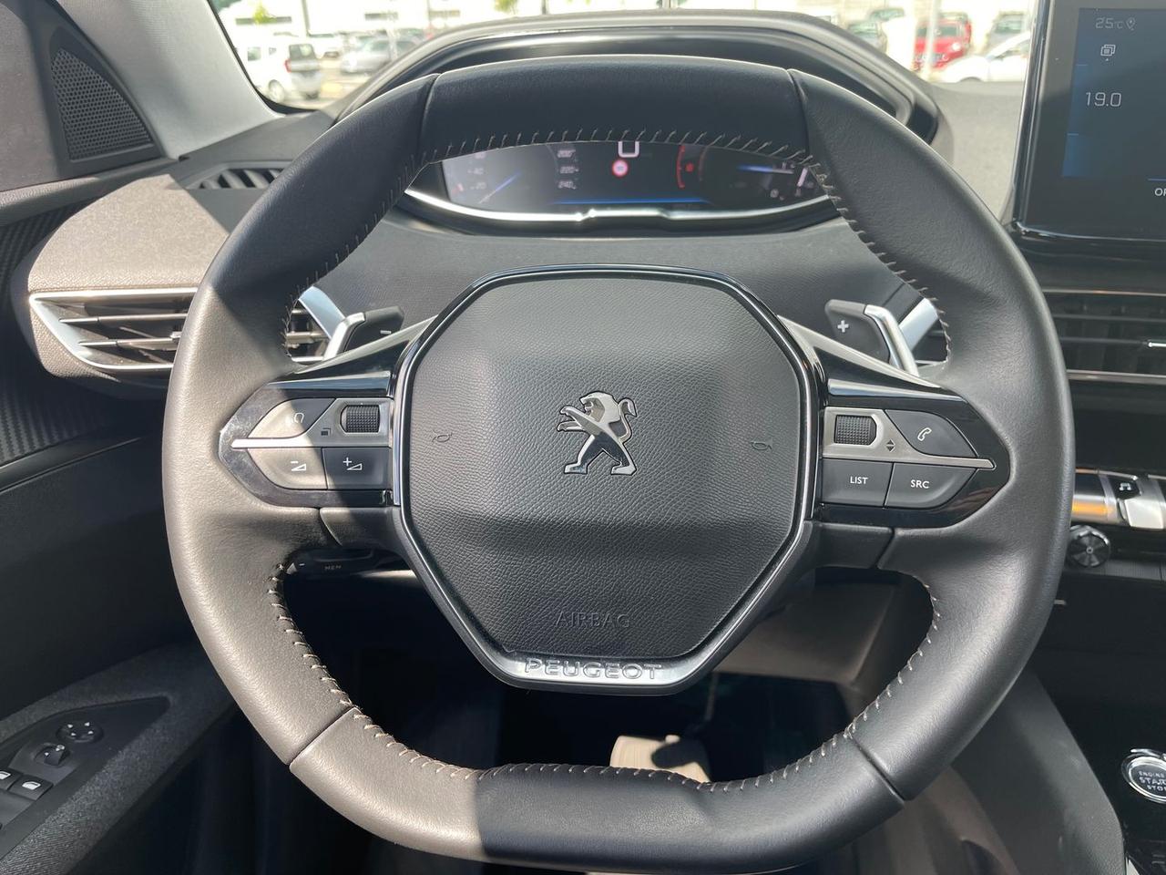 Peugeot 3008 1.5 Blue HDI 130 Active Pack
