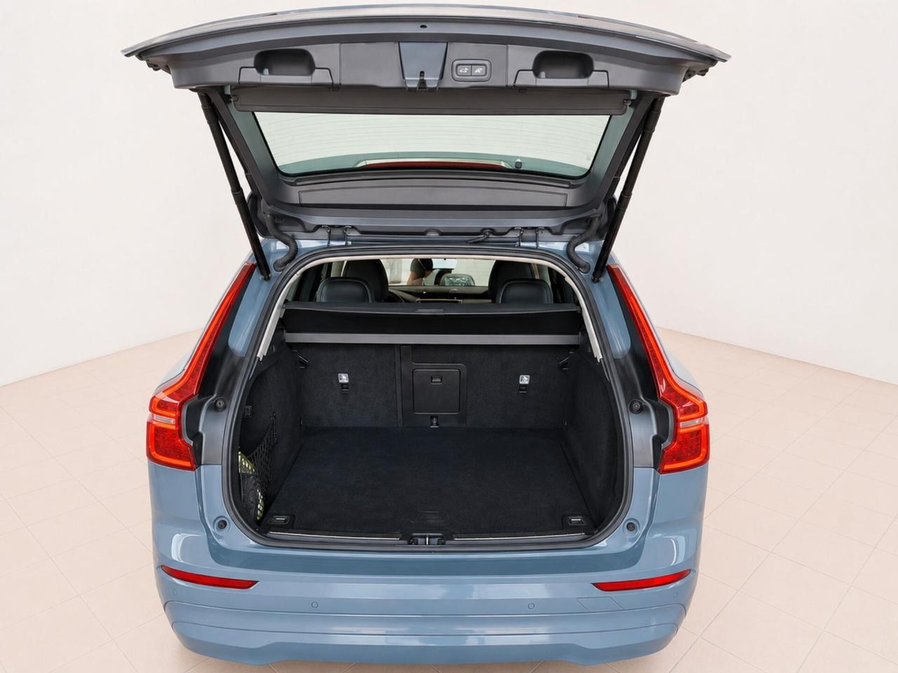 ---IN ARRIVO--- Volvo XC 60 XC60 B4 (d) automatico Core