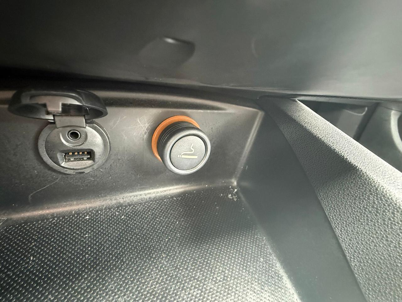 Citroen C4 1.6 vti 120 CV 5P